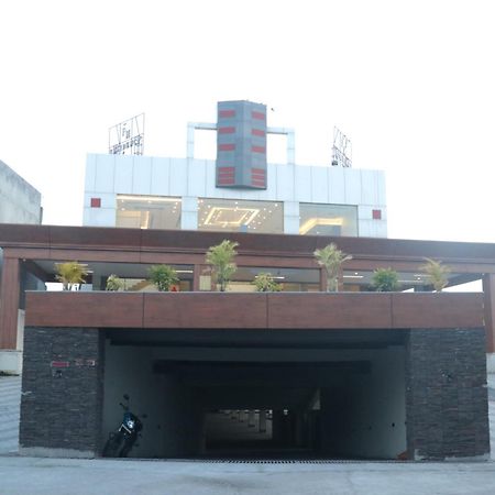 Pt Moolraj Residency Hotel Una  Екстериор снимка