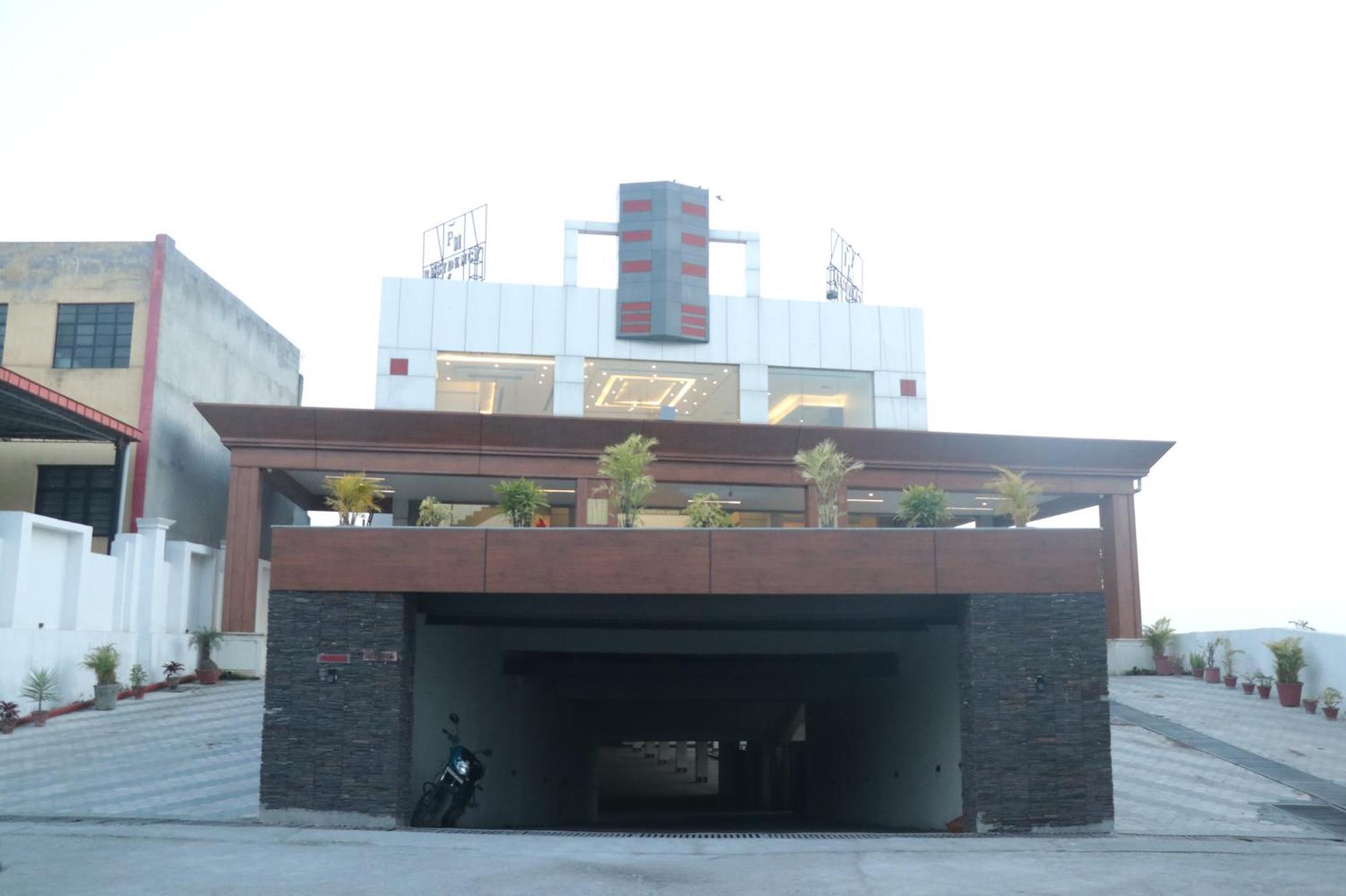Pt Moolraj Residency Hotel Una  Екстериор снимка