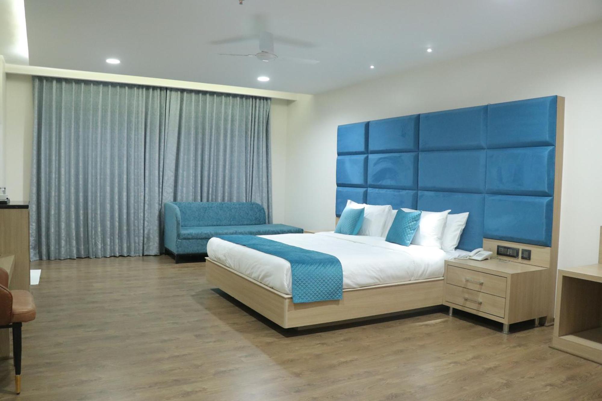 Pt Moolraj Residency Hotel Una  Екстериор снимка